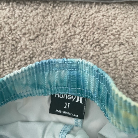 Toddler Hurley set - Picture 6 of 6